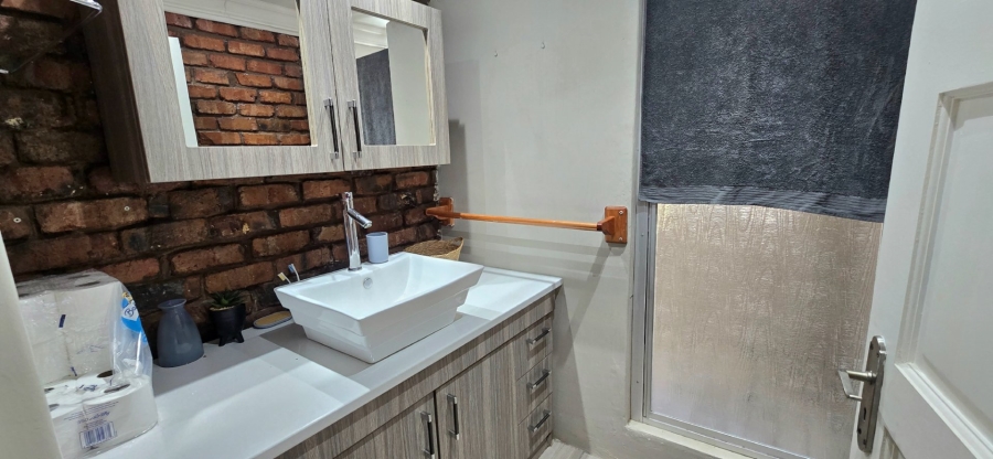 4 Bedroom Property for Sale in Maselspoort Free State